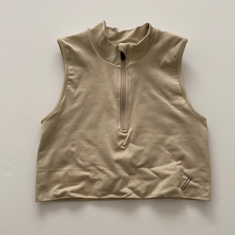 T/ala vest
